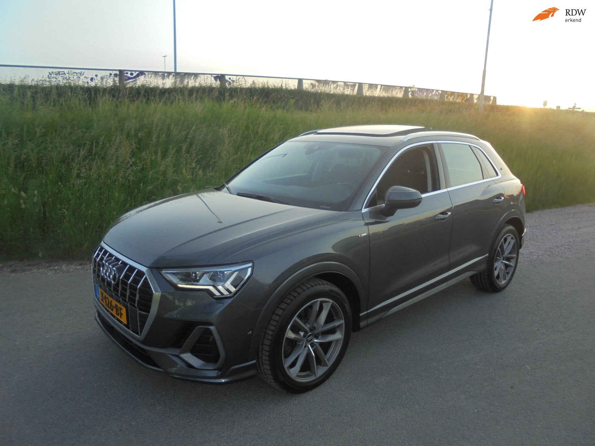 Audi Q3 Audi Q3 40 tfsi benzine quattro S line automaat pano, Automaat, Gebruikt, Euro 6, 1984 cc