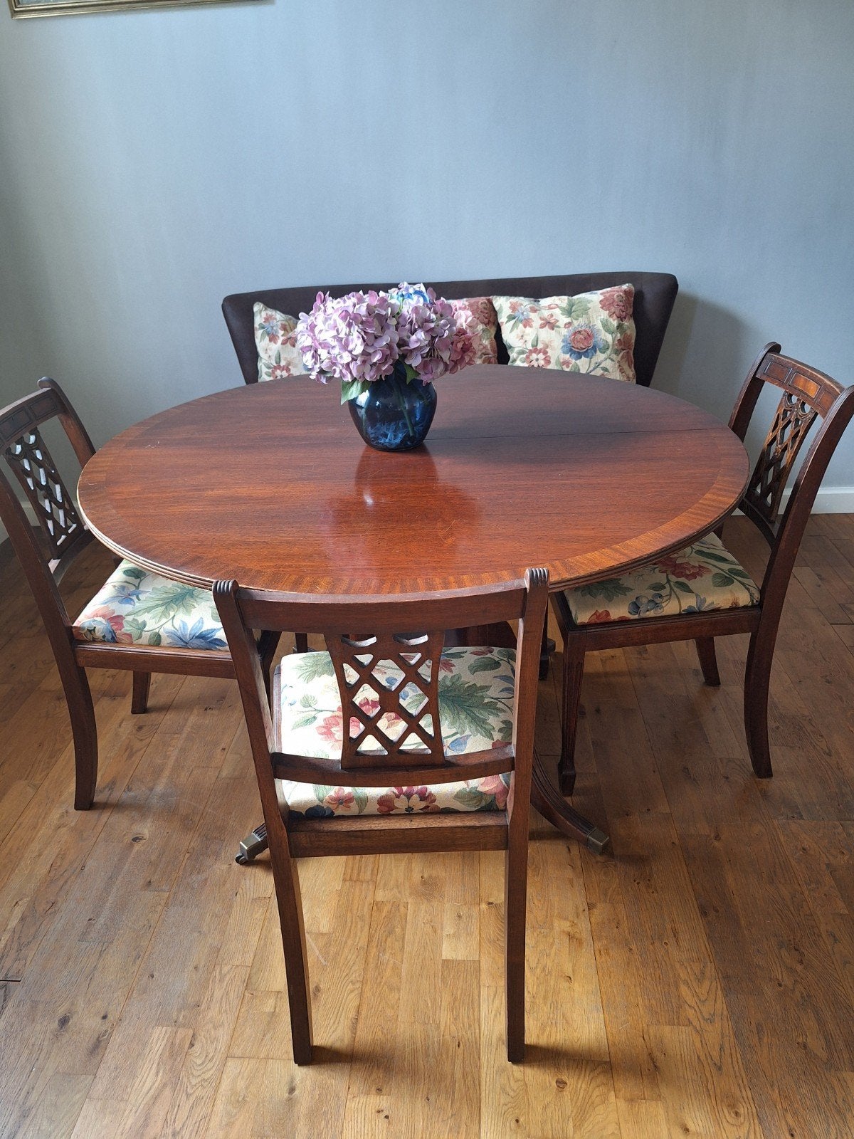 Romantische Mahoniehouten Eethoek met Bank en Stoelen, Ophalen
