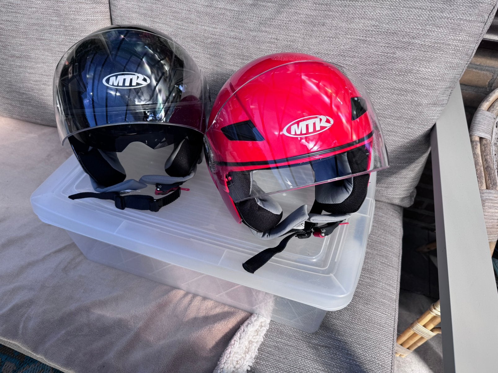 Scooterhelmen MTR maat M 2x rood en metalic zwart, Fietsen en Brommers, Ophalen of Verzenden, Nieuw, Medium