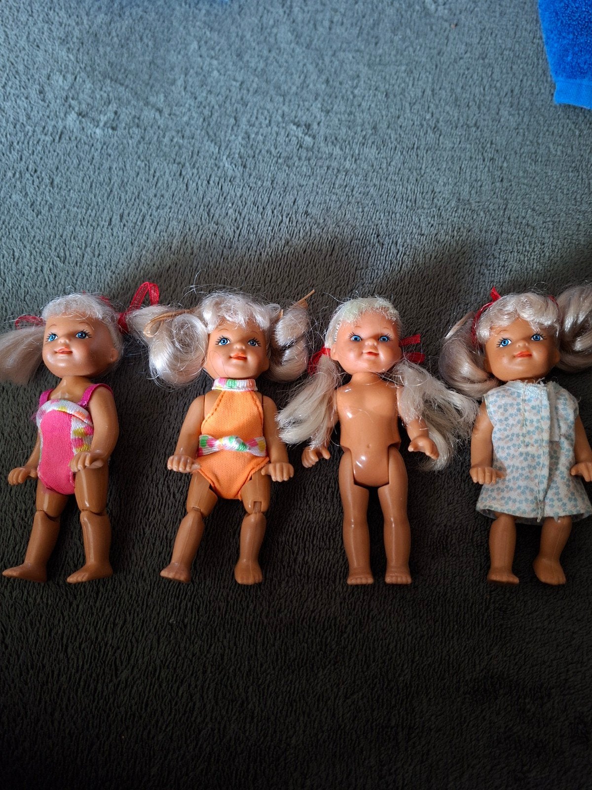 4 kleine oude poppetjes, Ophalen of Verzenden, Gebruikt