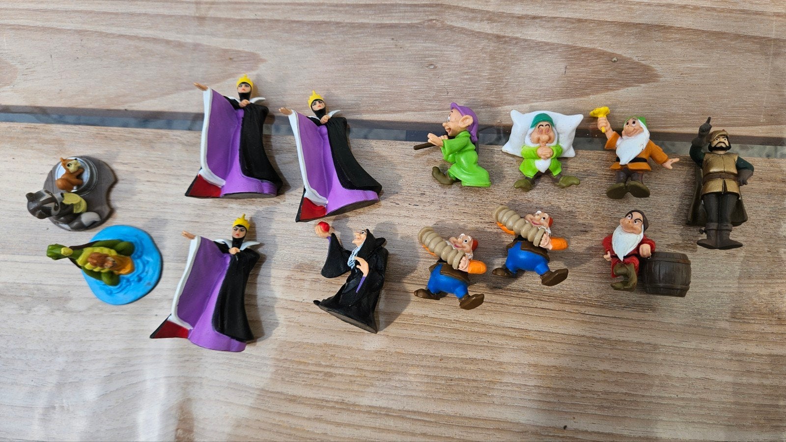 Sneeuwitje figuurtjes, Ophalen of Verzenden, Zo goed als nieuw