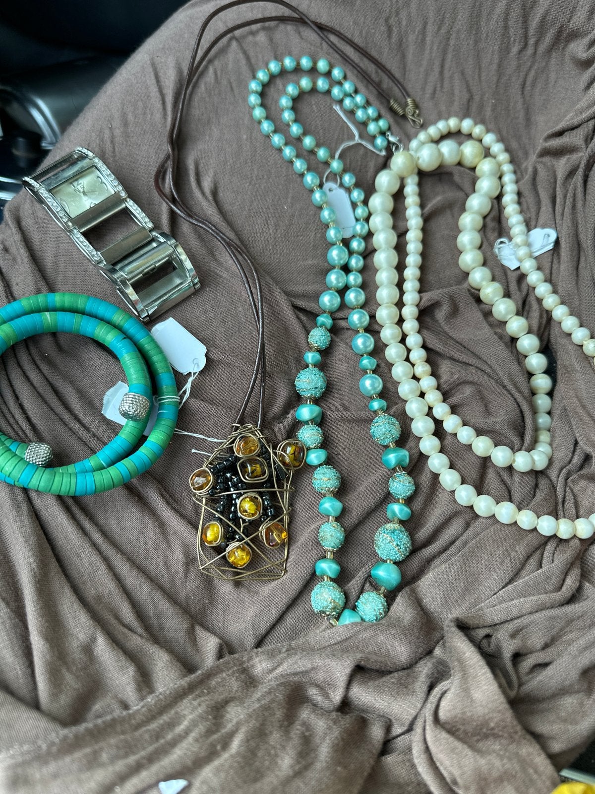 Diverse sieraden set: kettingen, armband en horloge, Overige materialen, Gebruikt, Verzenden, Wit