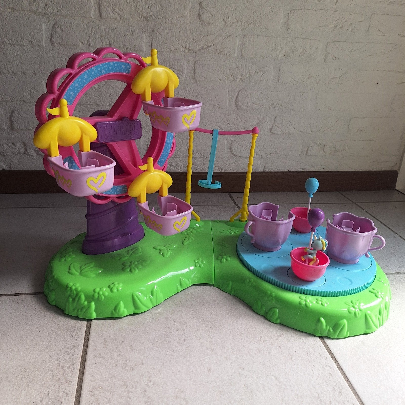 Fingerlings speeltuin, maximaal 5x mee gespeeld, Ophalen, Zo goed als nieuw