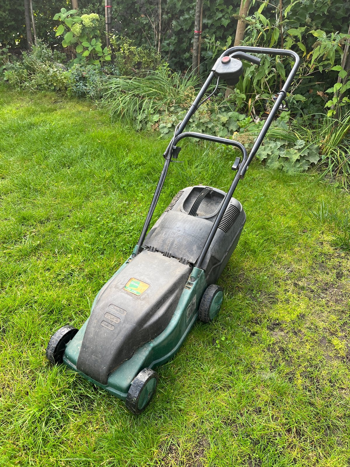 GRATIS Grasmaaier > Greenway EM 3190, Tuin en Terras, Ophalen, Cirkelmaaier, Gebruikt, Elektrische grasmaaier