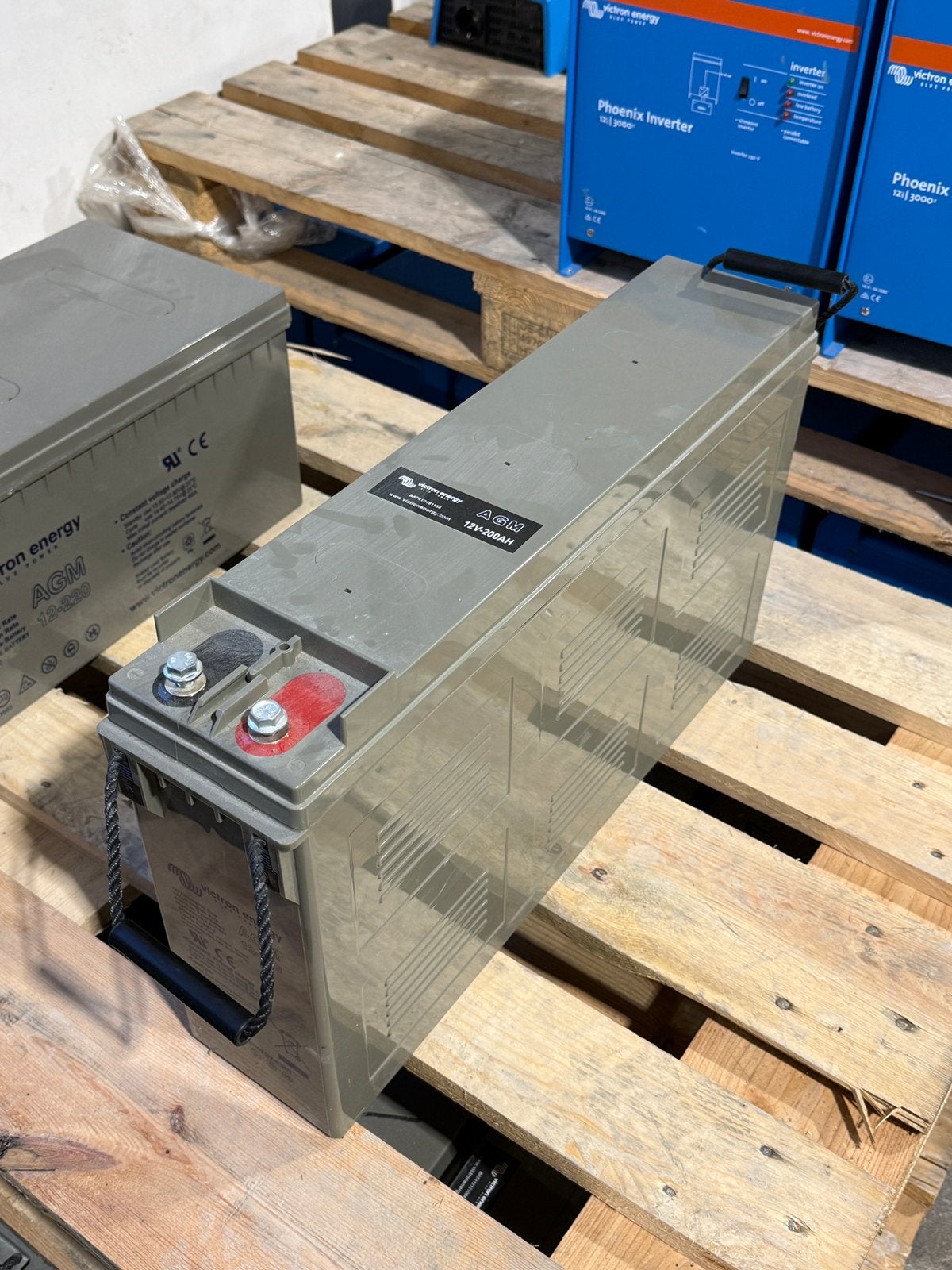 Victron AGM accu | 12v / 200ah | telecom batterij | 2022, Ophalen, Gebruikt