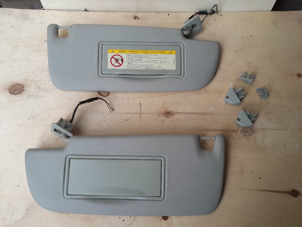 ZONNEKLEP LINKS+RECHTS - SAAB 9-3 / Model: YS3F / 2002>, Verzenden