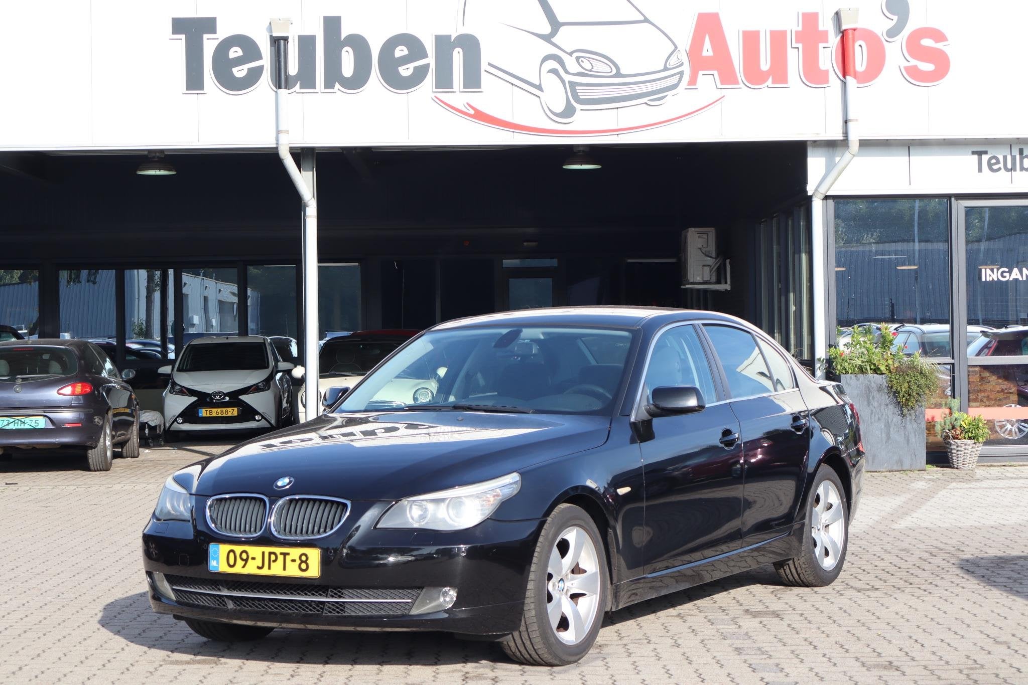 BMW 5-serie 520i Corporate Lease Business Line Apple Carplay, Auto's, Zwart, 4 cilinders, 1435 kg, Origineel Nederlands