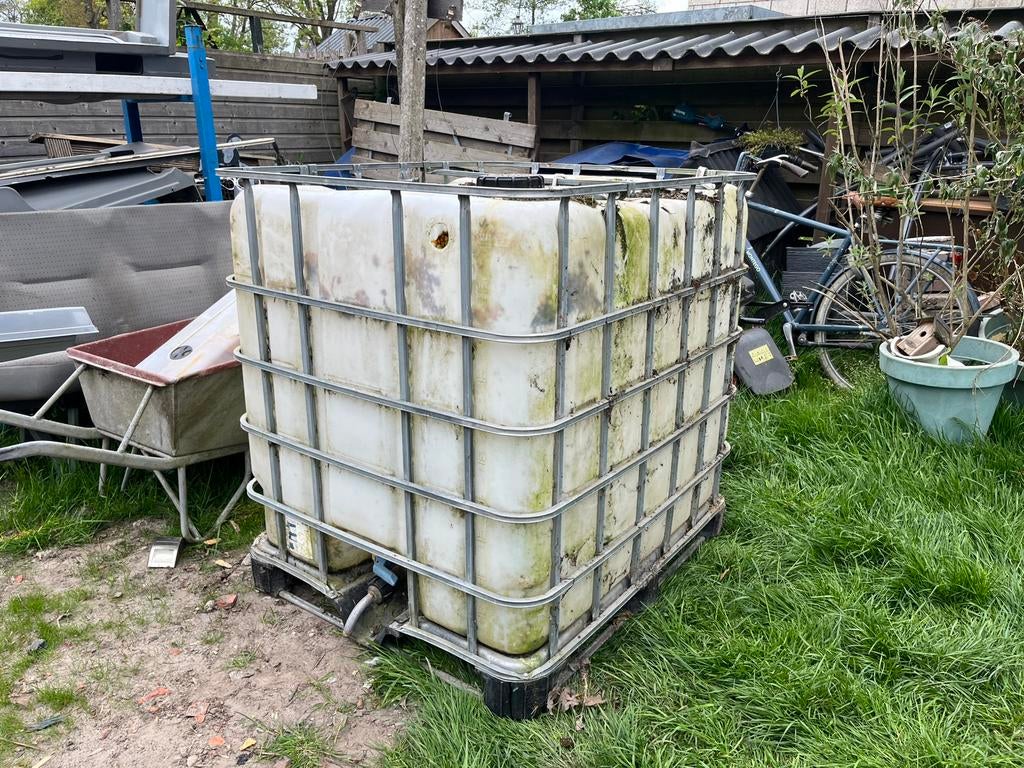 1000 liter IBC regenton, Tuin en Terras, Regentonnen, Ophalen, Kunststof, Gebruikt, Met kraantje