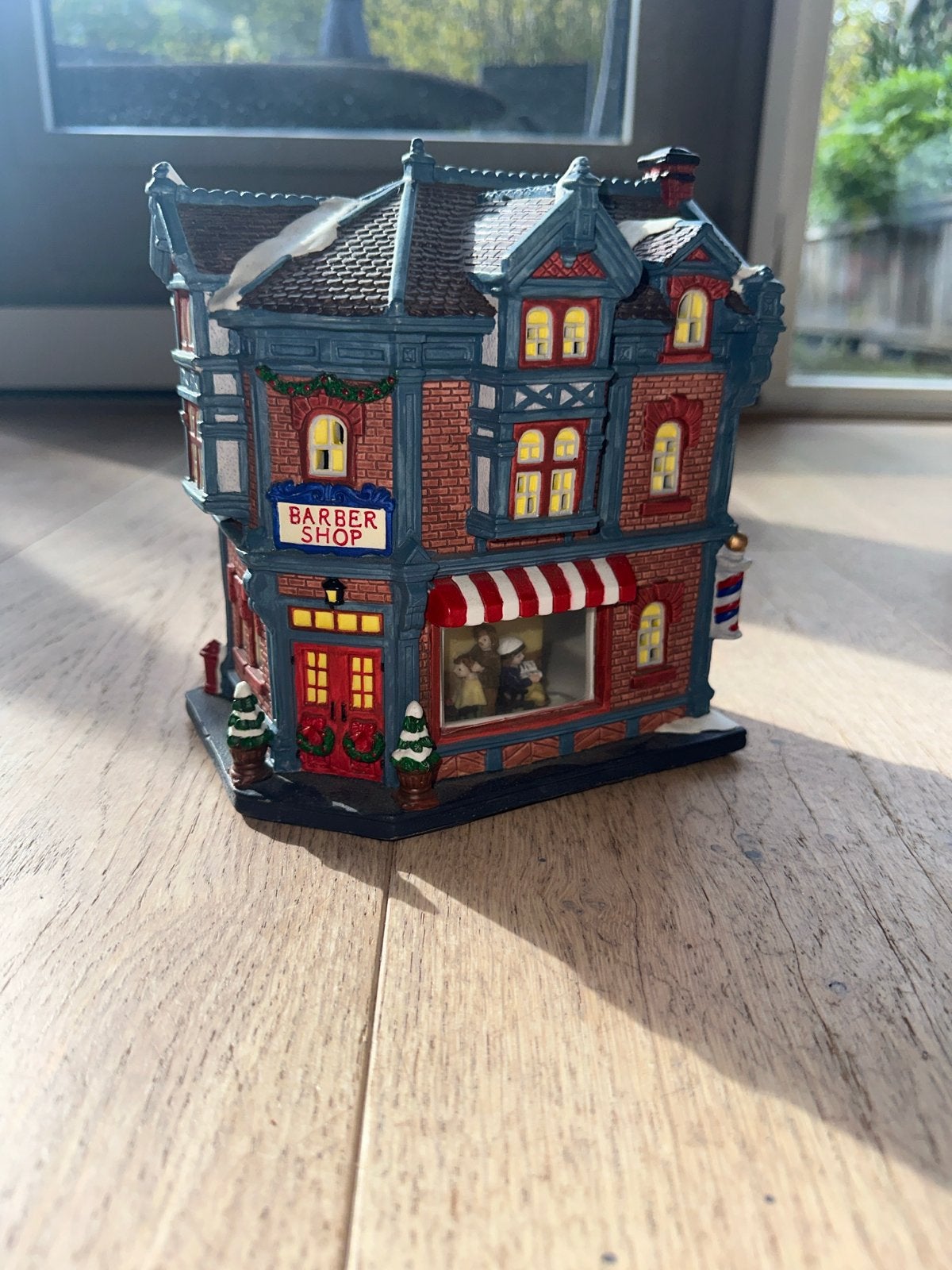 Barbershop van Lemax voor kerstdorp, Ophalen, Zo goed als nieuw