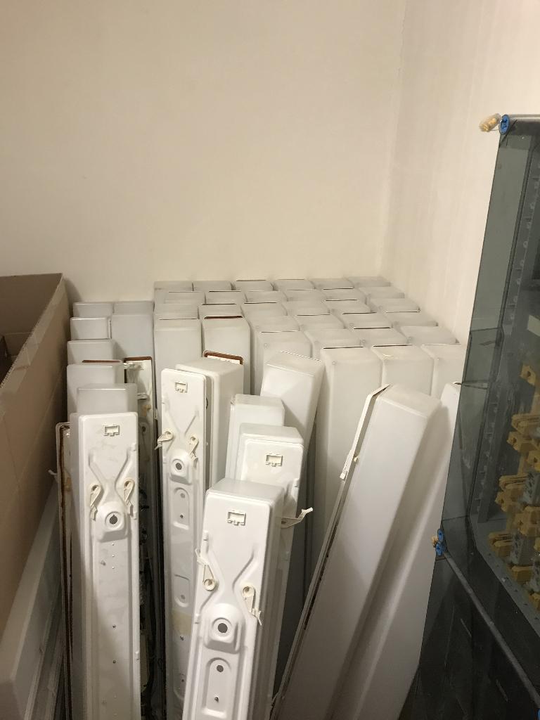 Norton TL armaturen, ongeveer 51 lange en 41 korte, Ophalen, Gebruikt, 50 tot 200 watt, Armatuur
