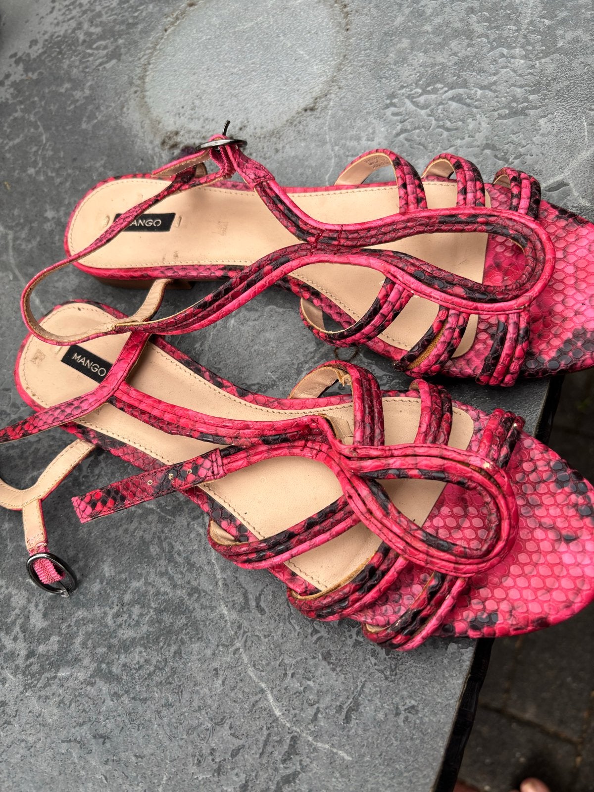 Mango roze sandalen met slangenprint, Ophalen of Verzenden, Gedragen, Roze, Sandalen of Muiltjes