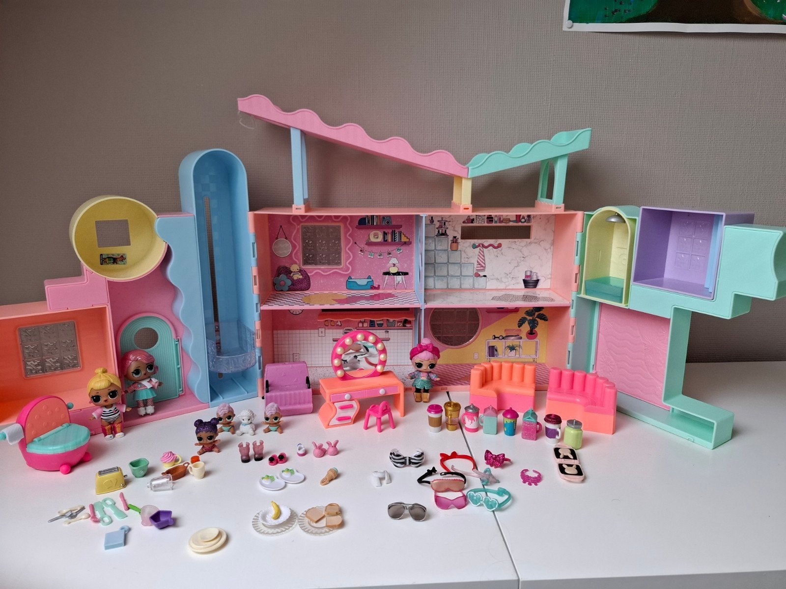 LOL Surprise Squish Sand Magic House - Zo goed als nieuw, Ophalen of Verzenden, Zo goed als nieuw