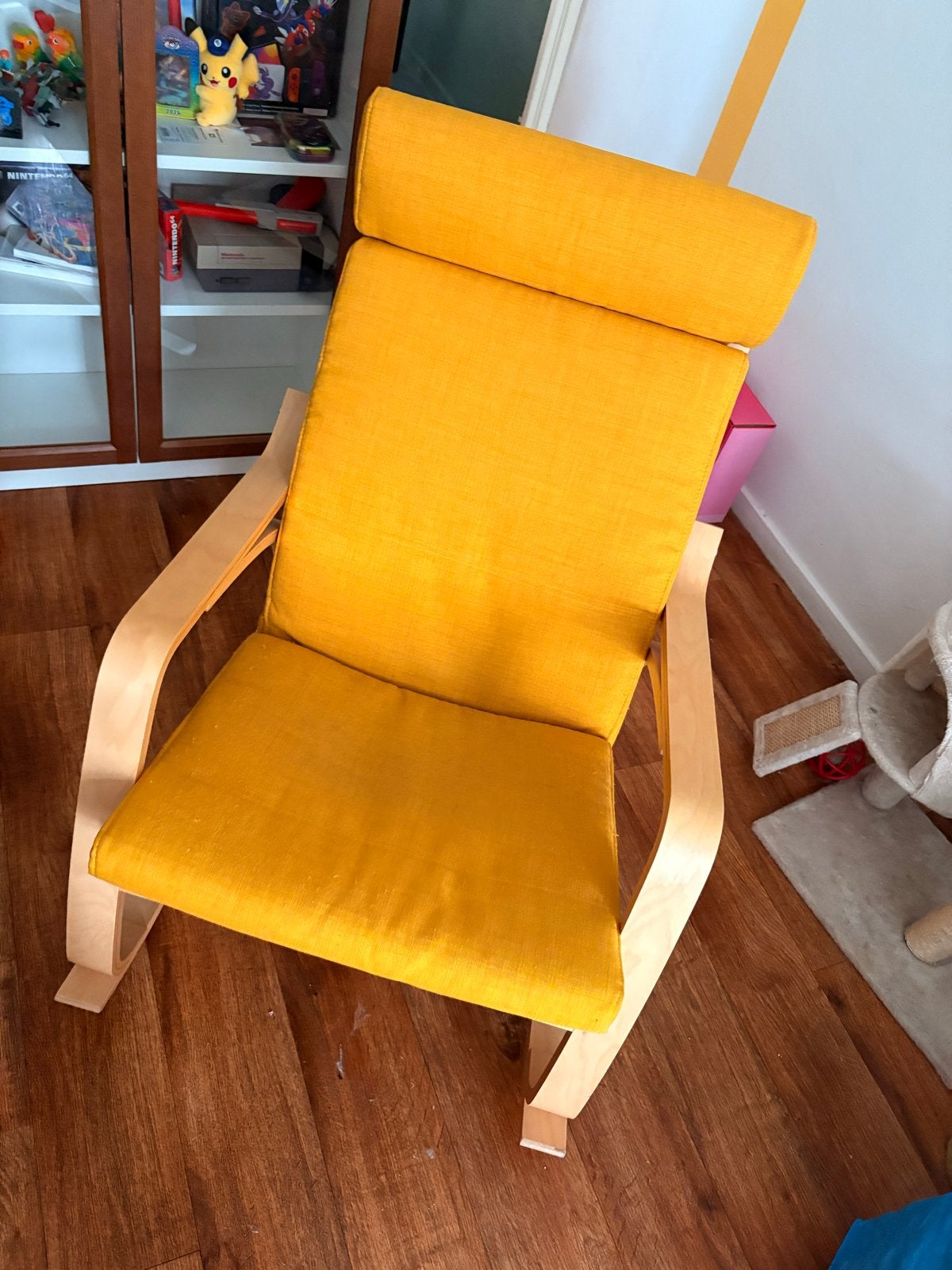 Ikea Poäng schommelstoel met geel kussen, Ophalen, Gebruikt, Overige kleuren, Eén