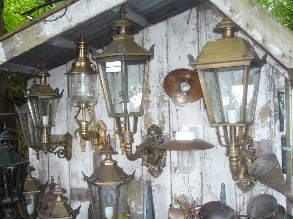 Antiek model Grote bronzen buitenlamp gevellamp vierkant, Ophalen