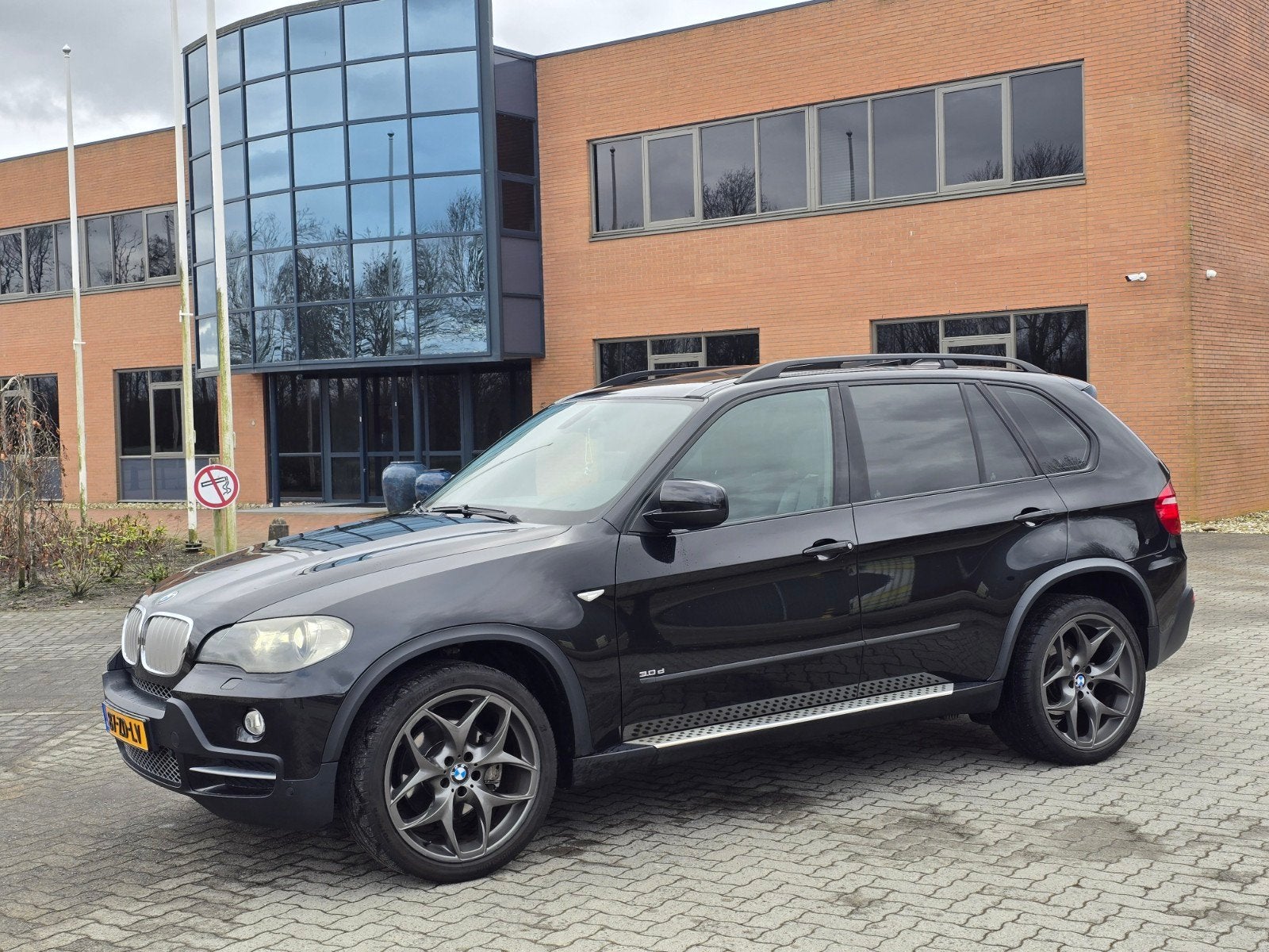 BMW X5 3.0 D Xdrive 2008 Zwart NIEUWE APK, X5, 2993 cc, 255 €/maand, Zwart