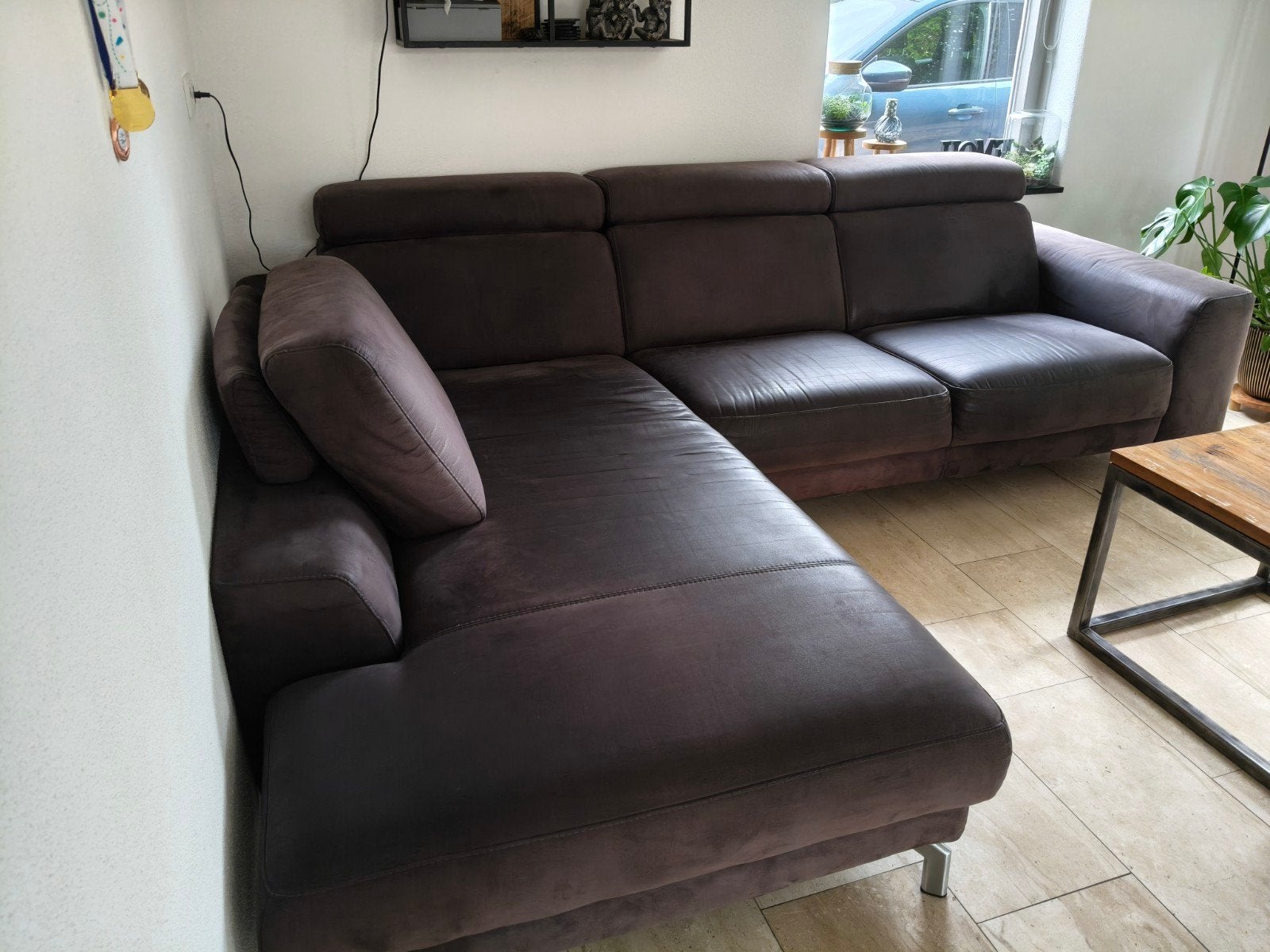 Comfortabele hoekbank met verstelbare hoofdsteunen, Ophalen, 250 tot 300 cm, Gebruikt, 100 tot 125 cm