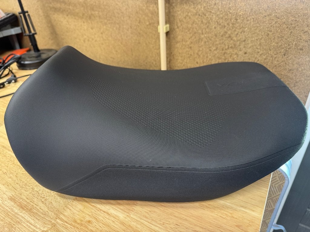 Ducati Verlaagd Zadel Verwarmd Multistrada V4 96880921AC, Ophalen, Gebruikt