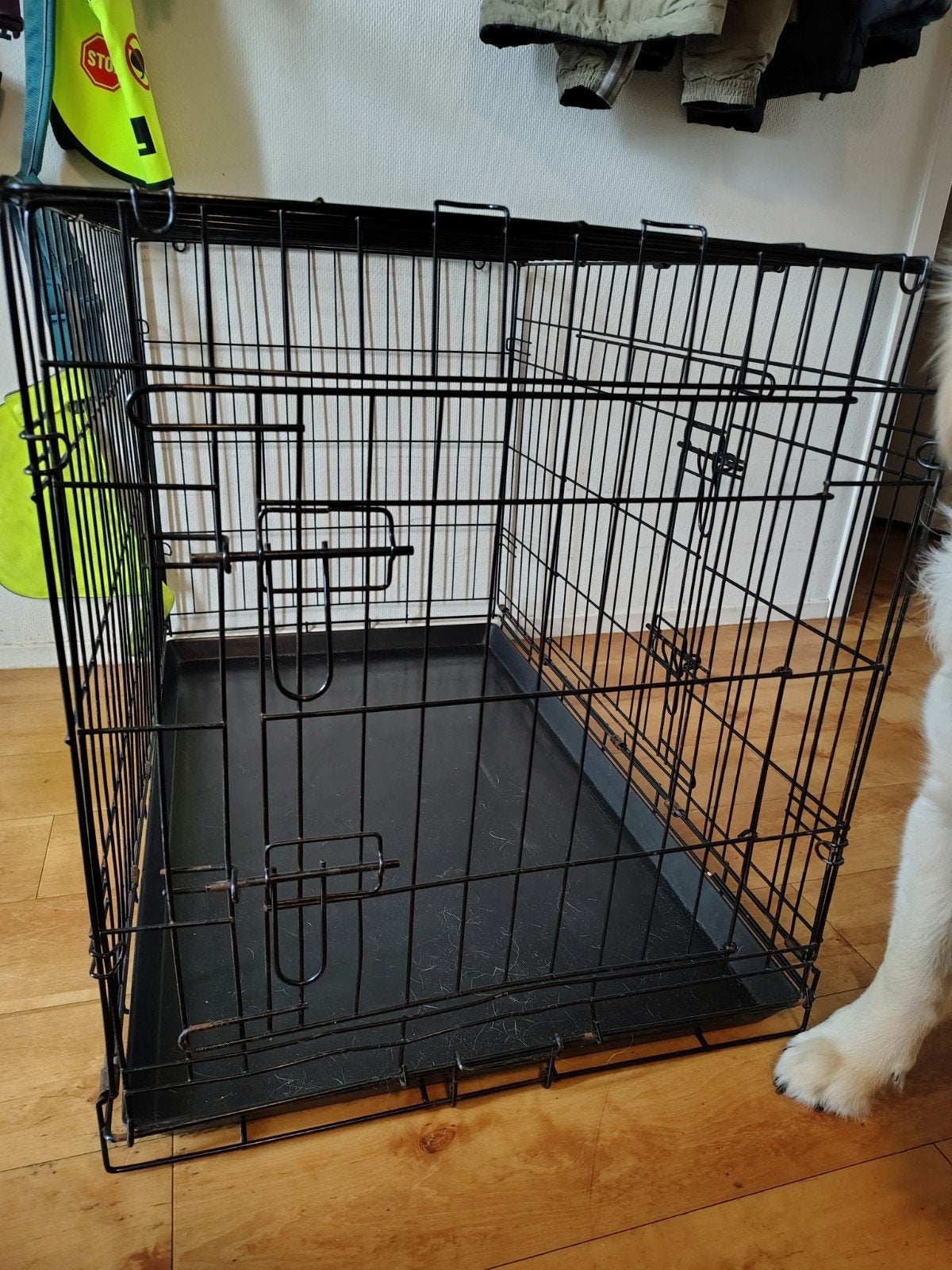 Hondenbench bench hond maat M, Dieren en Toebehoren, Ophalen, 75 tot 110 cm, Minder dan 65 cm