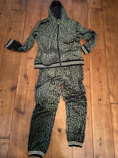 ZGAN !!! Huispak Patty Brard broek + vest panter groen XL, Kleding | Dames, Maat 46/48 (XL) of groter, Ophalen of Verzenden, Zo goed als nieuw