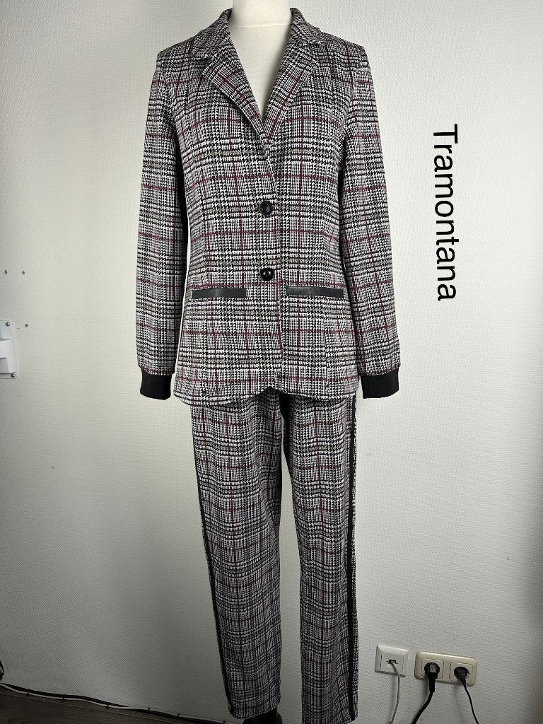 Tramontana Broekpak  (mt: 40) 21,6/9491, Kleding | Dames, Jasjes, Kostuums en Pakken, Zo goed als nieuw, Maat 38/40 (M), Zwart
