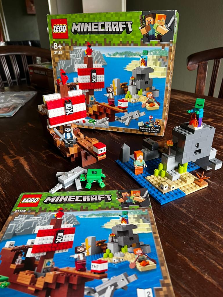 Minecraft Lego 21152 - Avontuur op het Piratenschip, Ophalen of Verzenden, Zo goed als nieuw