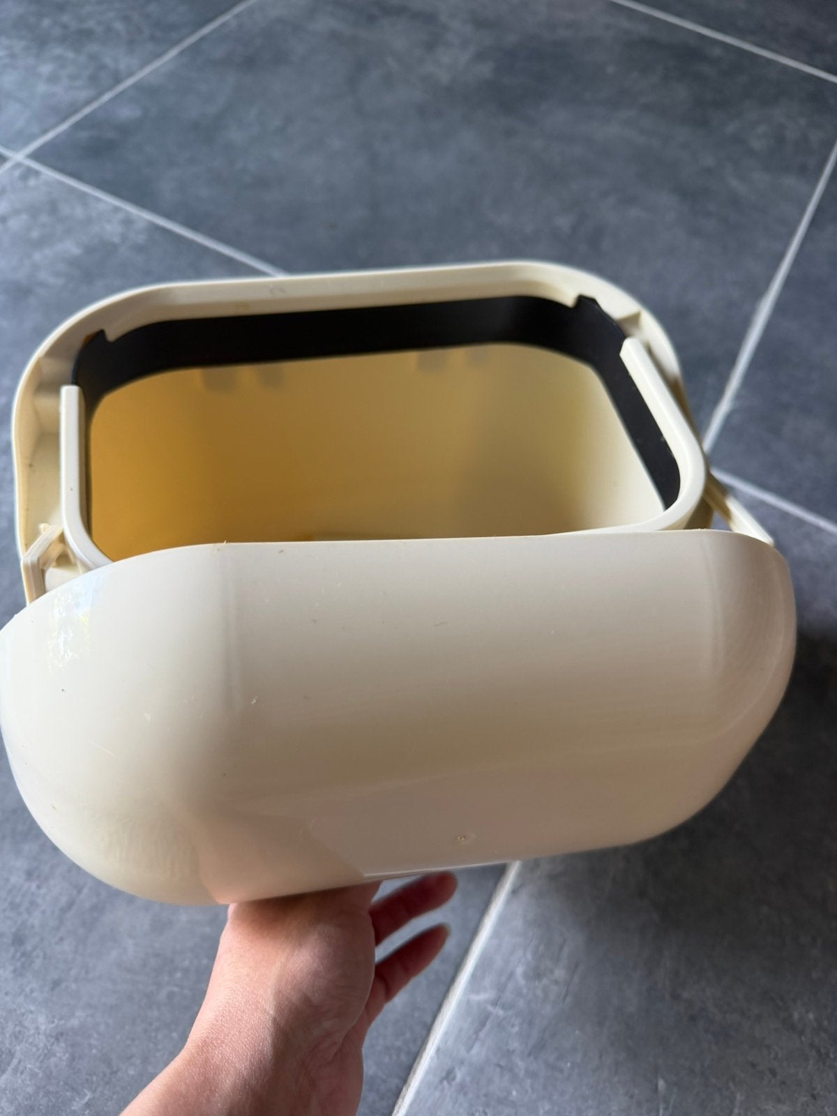 Hangende prullenbak aan de keukendeur, Ophalen of Verzenden, Zo goed als nieuw, Rvs of Chroom