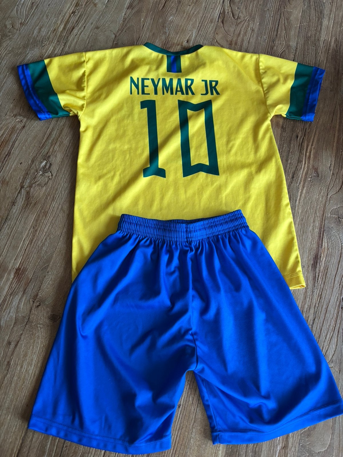 Neymar Brazilie thuis tenue maat 152 (merkloos), Ophalen of Verzenden, Zo goed als nieuw, Jongen of Meisje, Sport- of Zwemkleding
