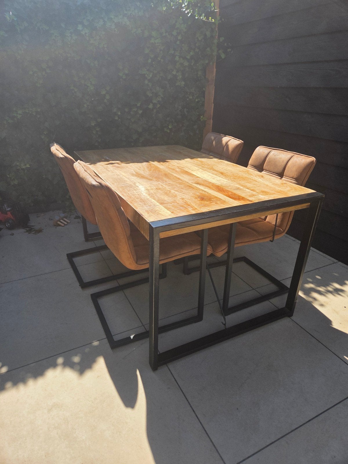 Leuke eettafelset, Ophalen, Gebruikt, 4 tot 6 stoelen