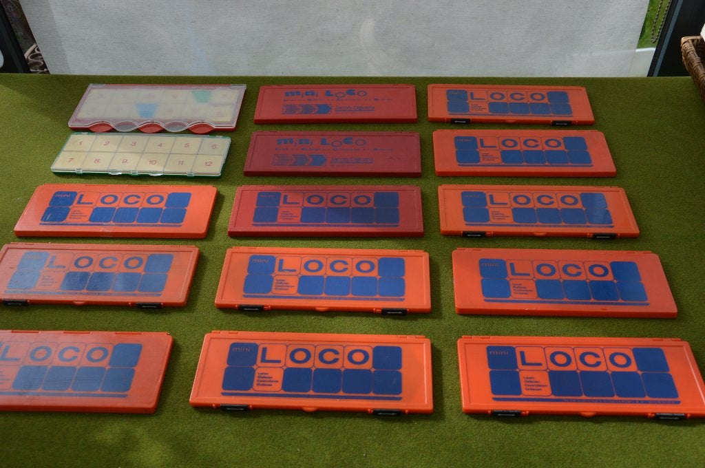 15 vintage Mini Loco dozen met 12 stenen, Ophalen of Verzenden, Gebruikt, Taal en Lezen