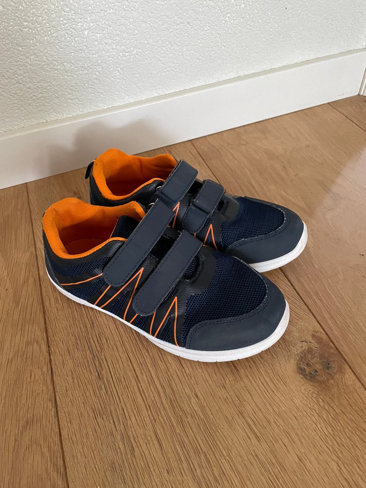 Gymschoenen maat 34, Ophalen of Verzenden, Zo goed als nieuw, Jongen of Meisje, Sportschoenen