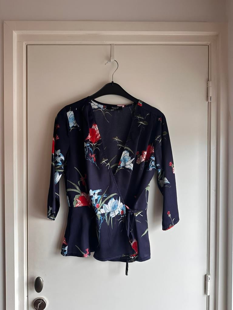 Sisters Point overslagblouse maat S, Kleding | Dames, Tops, Zo goed als nieuw, Maat 36 (S), Blauw, Korte mouw, Ophalen of Verzenden