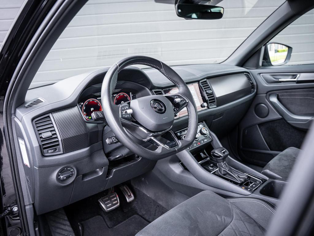 Skoda Kodiaq 1.5 TSI Sportline Business 7p. - ACC l Trekhaak, Auto's, 4 cilinders, 150 pk, Zwart, 14 km/l