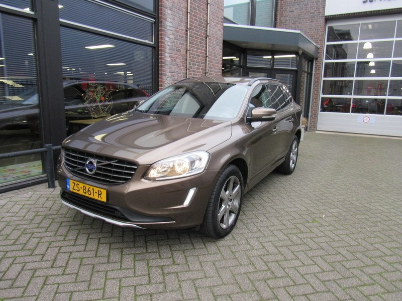 Volvo XC60 D4 181pk Geartronic Kinetic, Auto's, Gebruikt, 4 cilinders, 1634 kg, Leder en Stof