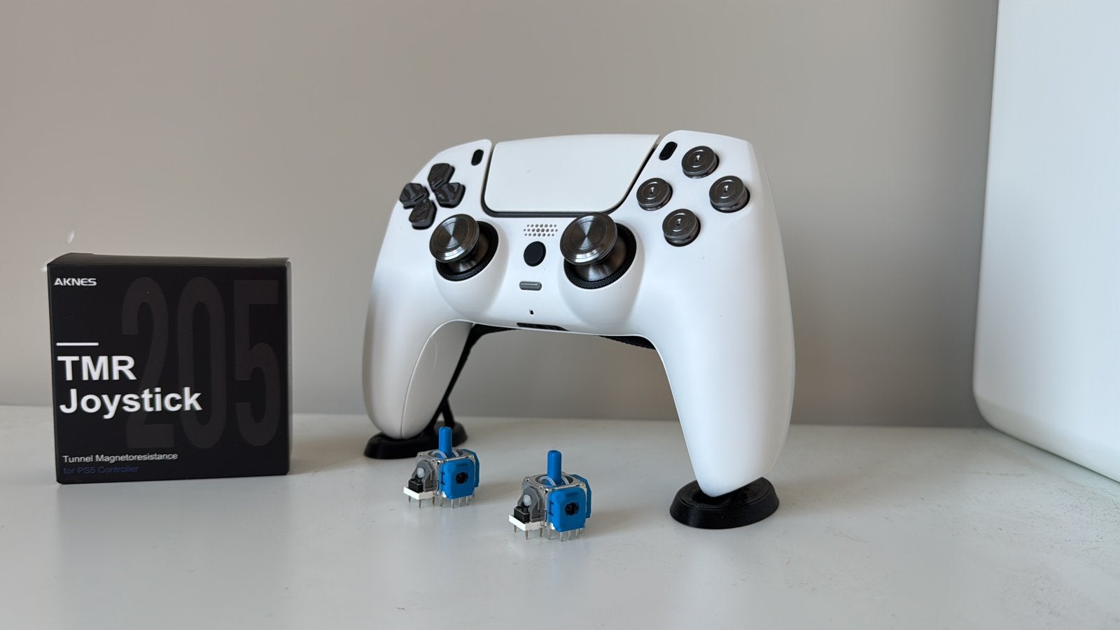 Ps5 Custom - Xavi edition (TMR/MOUSECLICK/BACKPADDLES), Ophalen of Verzenden, Zo goed als nieuw