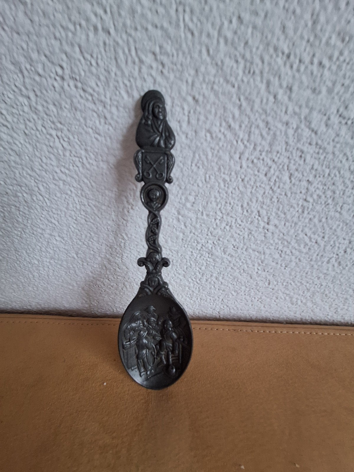 Antieke tinnen lepel met reliëf van 'De Luifel' Bilthoven, Antiek en Kunst, Ophalen