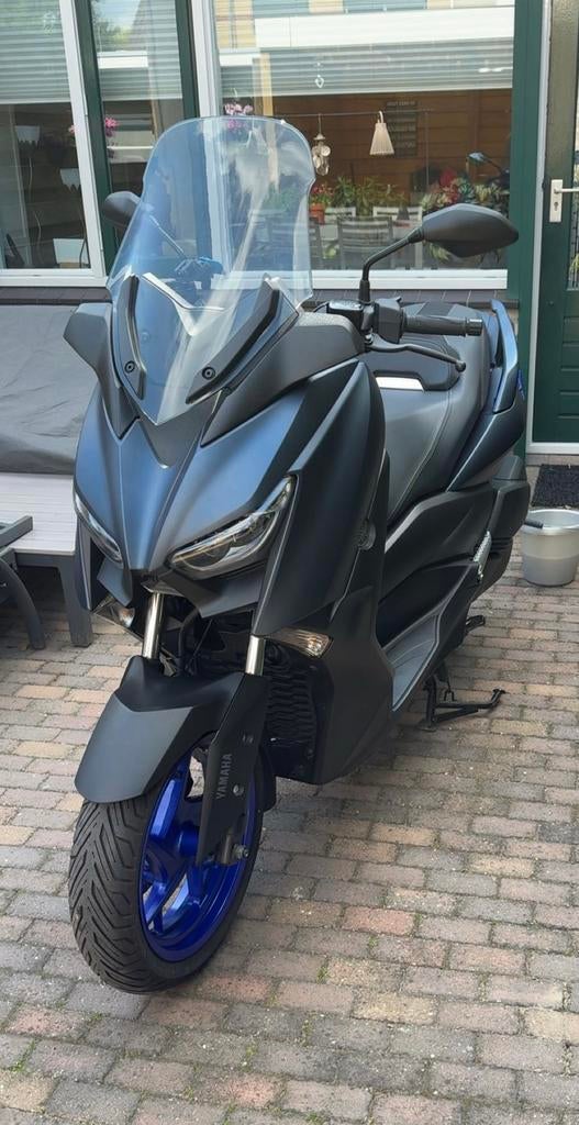 Yamaha xmax 300 uit 2022, Motoren, Scooter, Particulier, Minimaal motorrijbewijs A2, Automaat