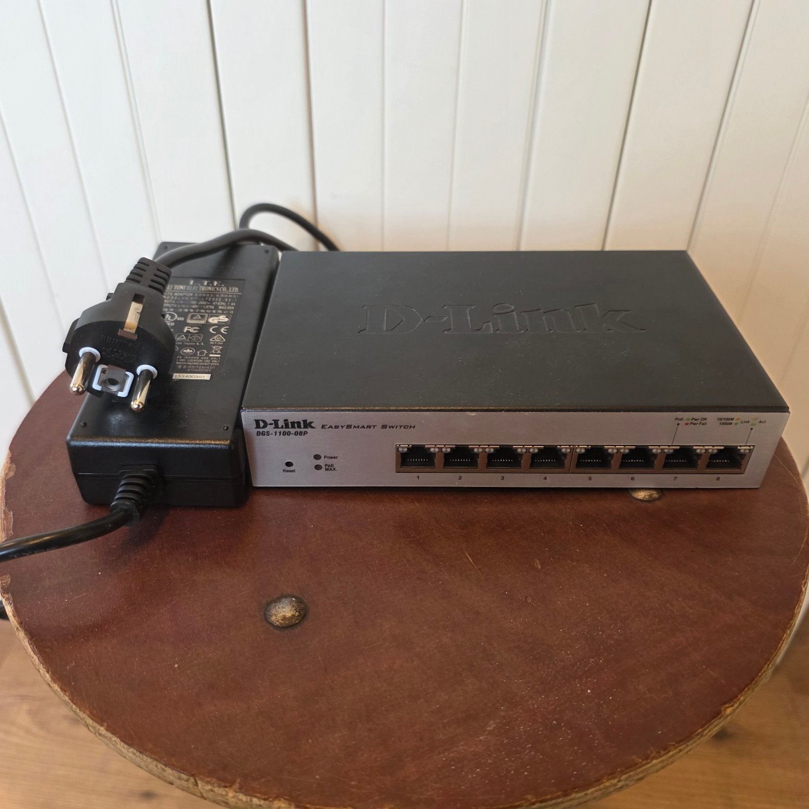 D-Link DGS-1100-08P 8-poorts Gigabit PoE Switch, Ophalen of Verzenden, Gebruikt