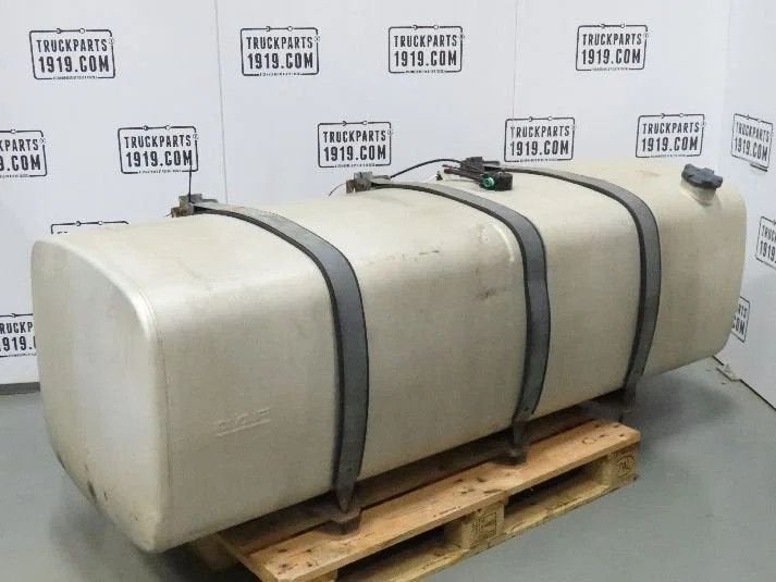 DAF 1673119 Brandstoftank + steunen 750L, Auto-onderdelen, Vrachtwagen-onderdelen, Ophalen, Gebruikt, DAF, Brandstofsystemen