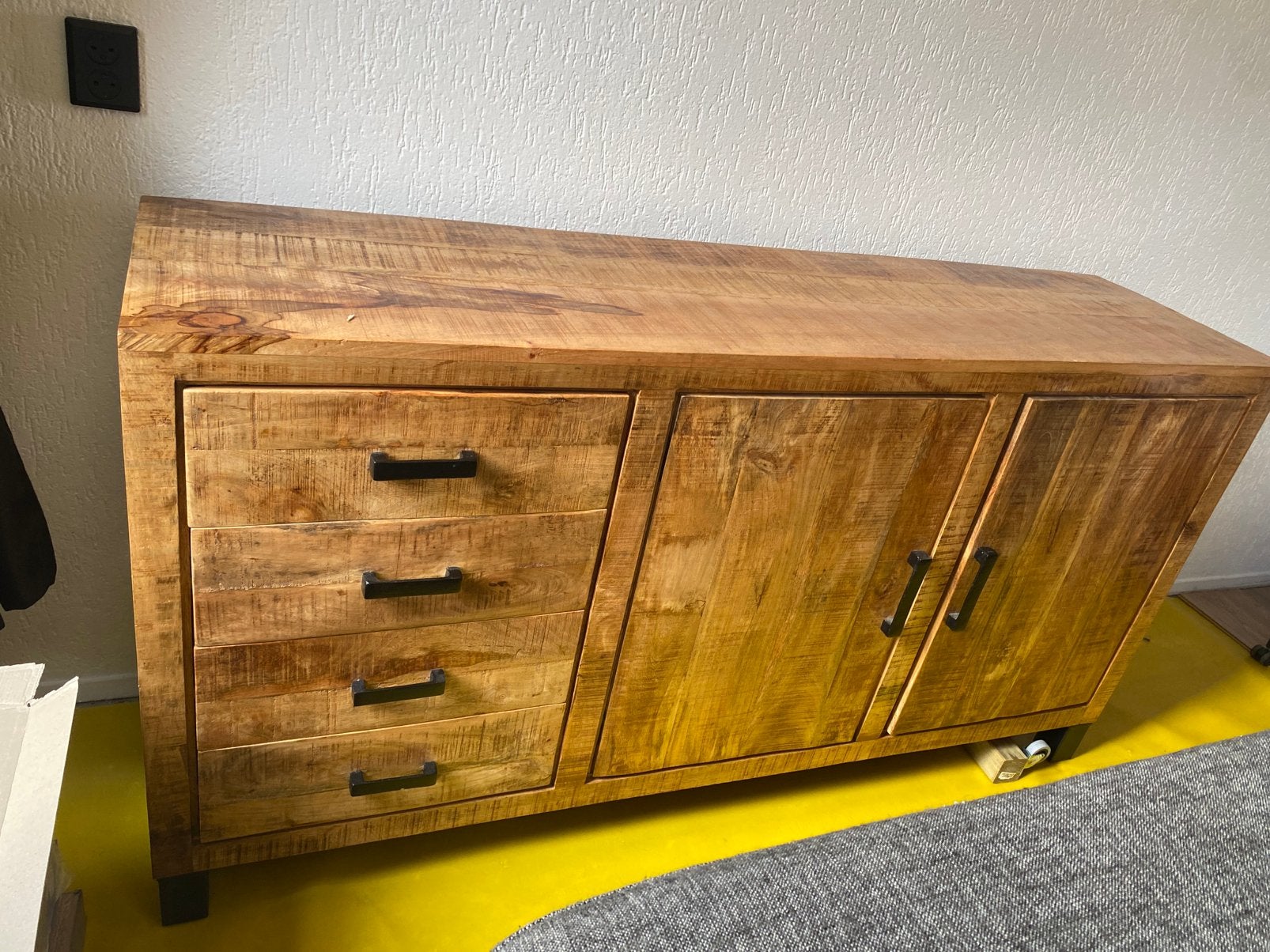 Mango houten dressoir, Huis en Inrichting, Kasten | Dressoirs, Ophalen, Zo goed als nieuw, 25 tot 50 cm, 150 tot 200 cm