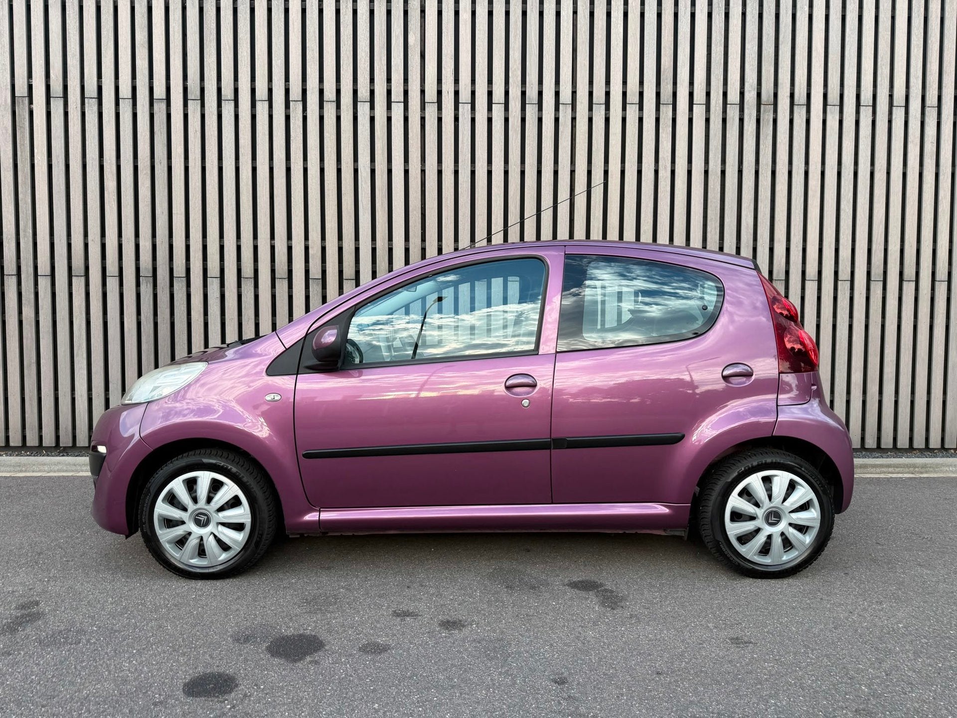 Peugeot 107 1.0 Active /Airco / Origineel Nederlands!, Auto's, Voorwielaandrijving, Euro 5, Stof, Gebruikt