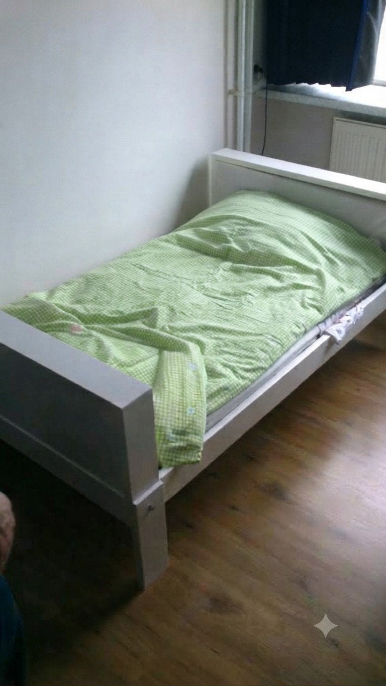 Peuterbed met matras en beddengoed, Ophalen, Gebruikt, 70 tot 85 cm, 140 tot 160 cm