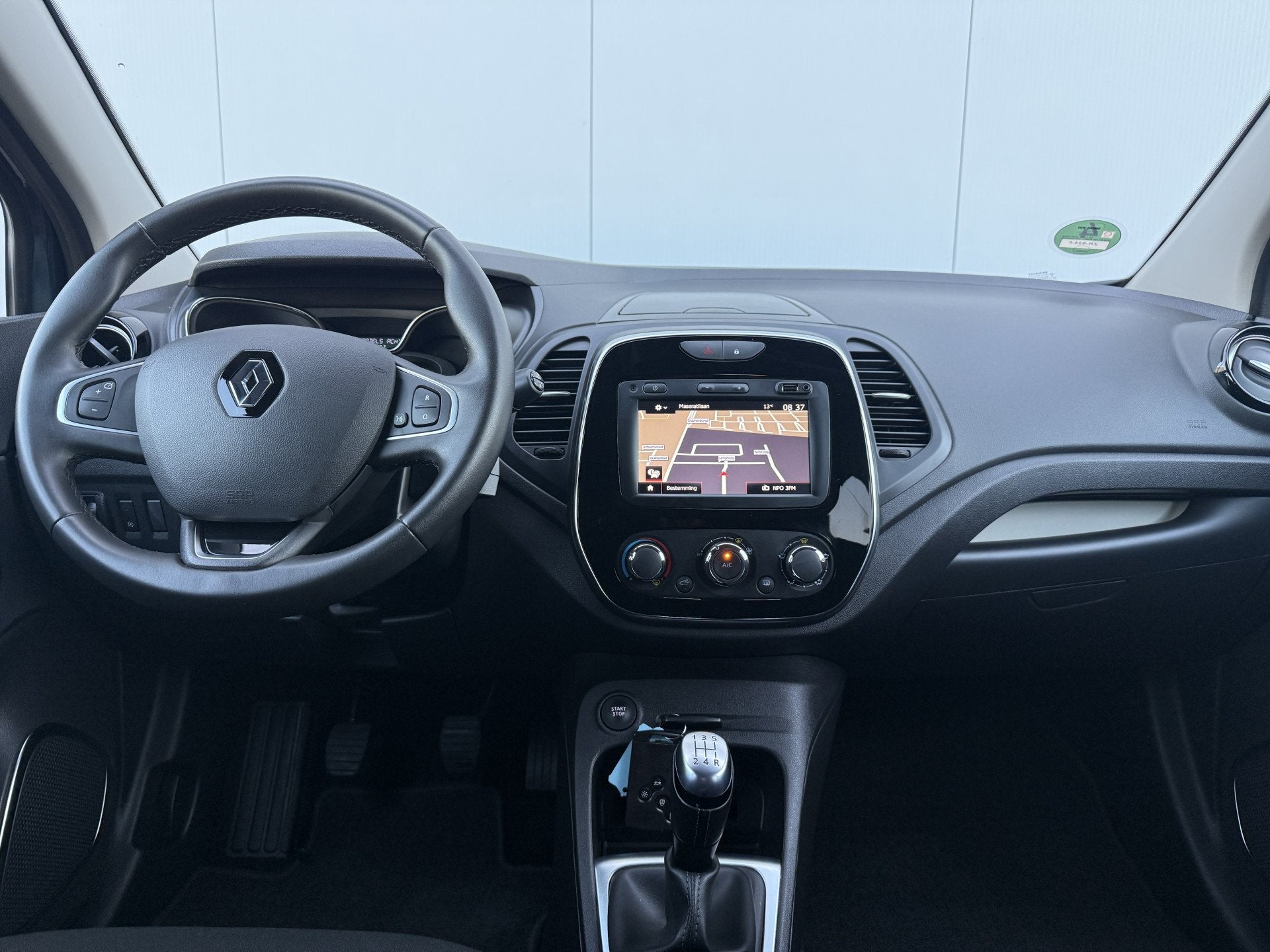 Renault Captur 0.9 TCe Limited Carplay/Camera/16inch., Voorwielaandrijving, Stof, Gebruikt, Euro 6