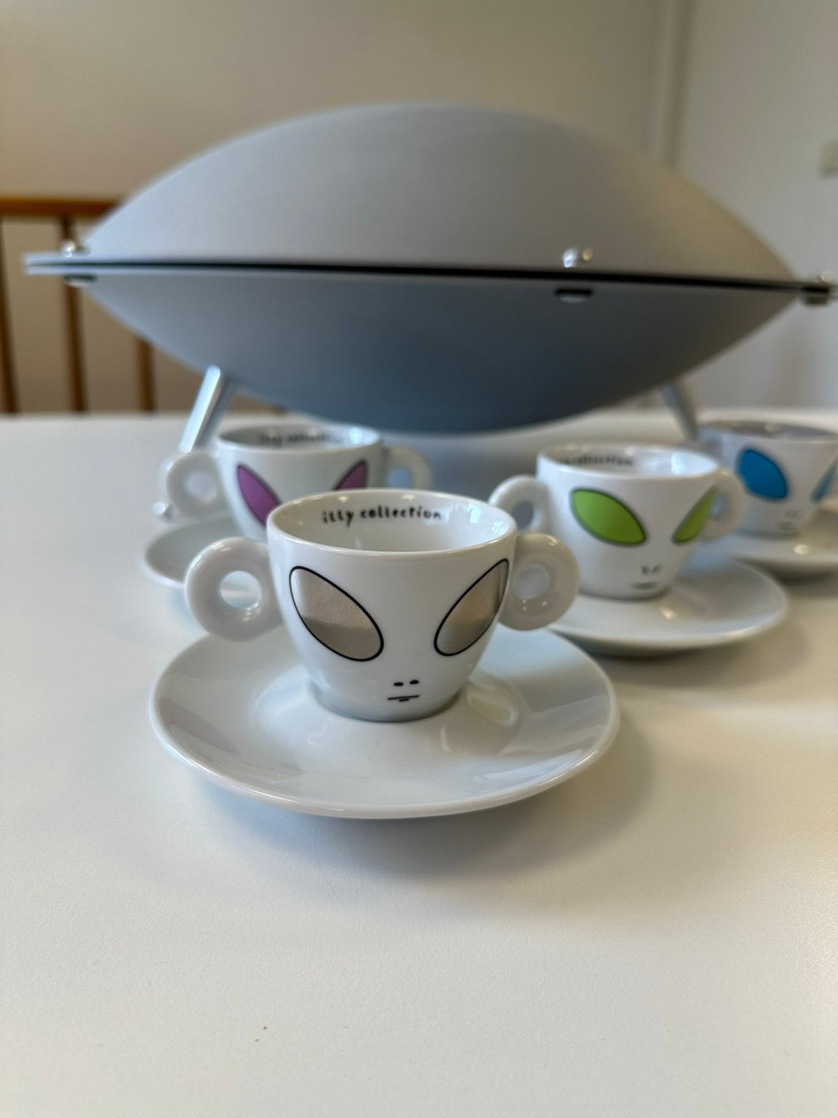 Alien cups illy van David Byrne UFO box, Ophalen, Nieuw, Porselein, Kop en/of schotel