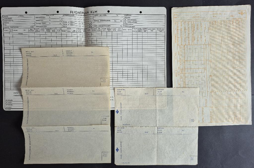4 KLM vluchtpapieren uit de jaren 40 (K1139), Ophalen of Verzenden, Gebruikt, Kaart, Foto of Prent