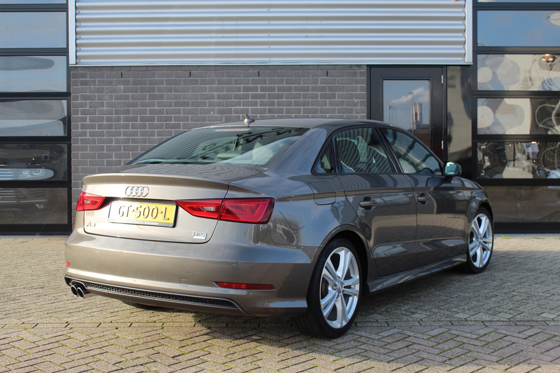 Audi A3 Limousine 1.4 TFSI CoD Ambition Sport Edition / B&O, Dealer onderhouden, Gebruikt, 4 cilinders, Leder en Stof