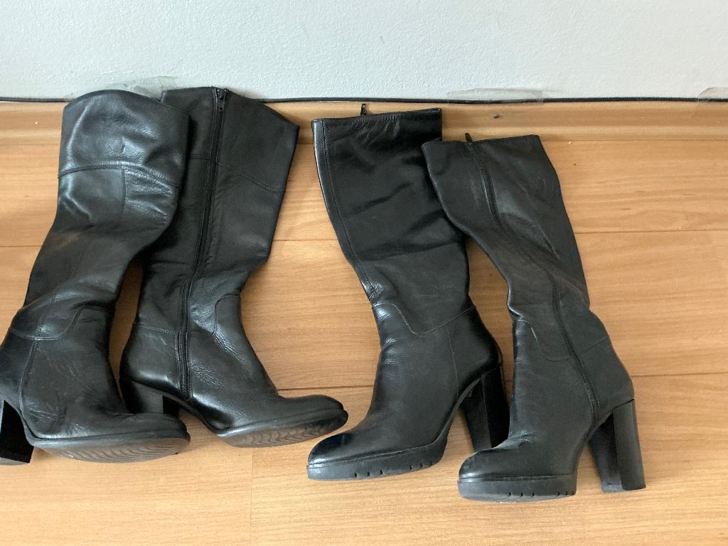 Te koop dameslaarzen, Kleding | Dames, Schoenen, Hoge laarzen, Zwart, Ophalen of Verzenden, Gedragen