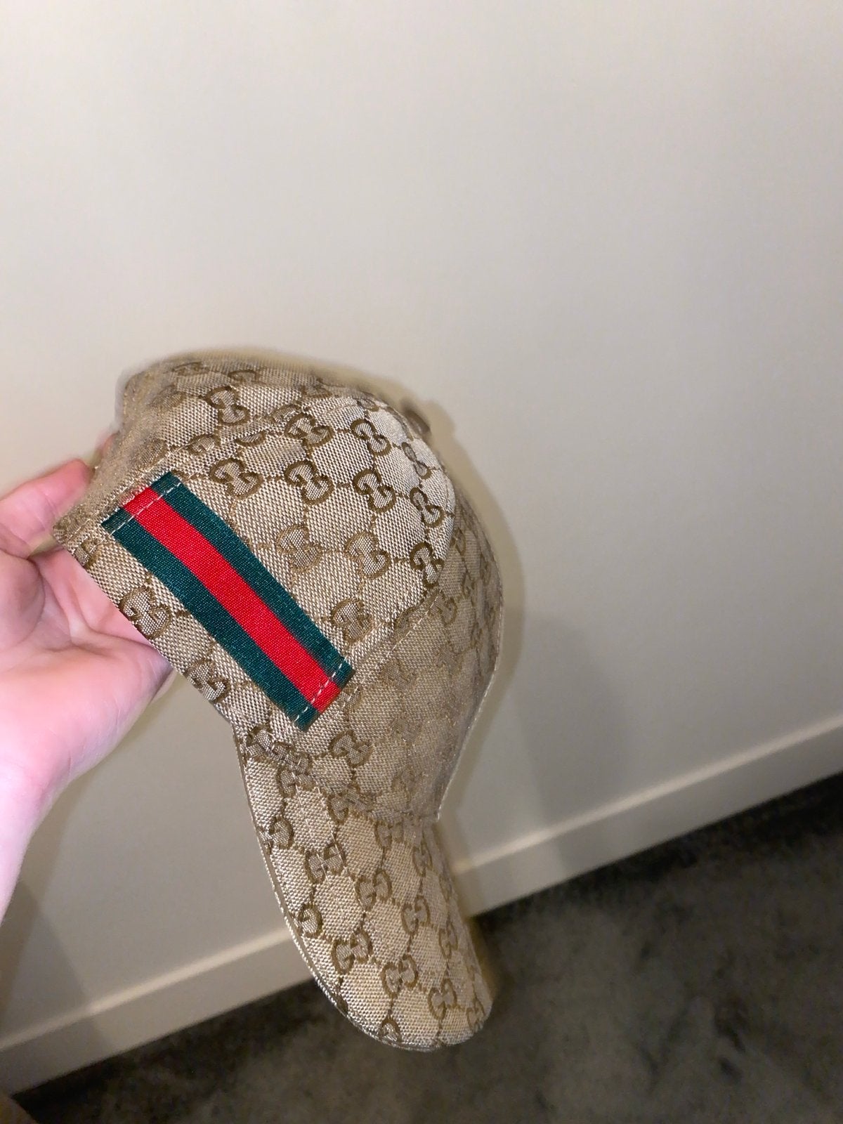 Gucci Pet met GG Monogram en Web Detail, Ophalen of Verzenden, Zo goed als nieuw, One size fits all, Pet