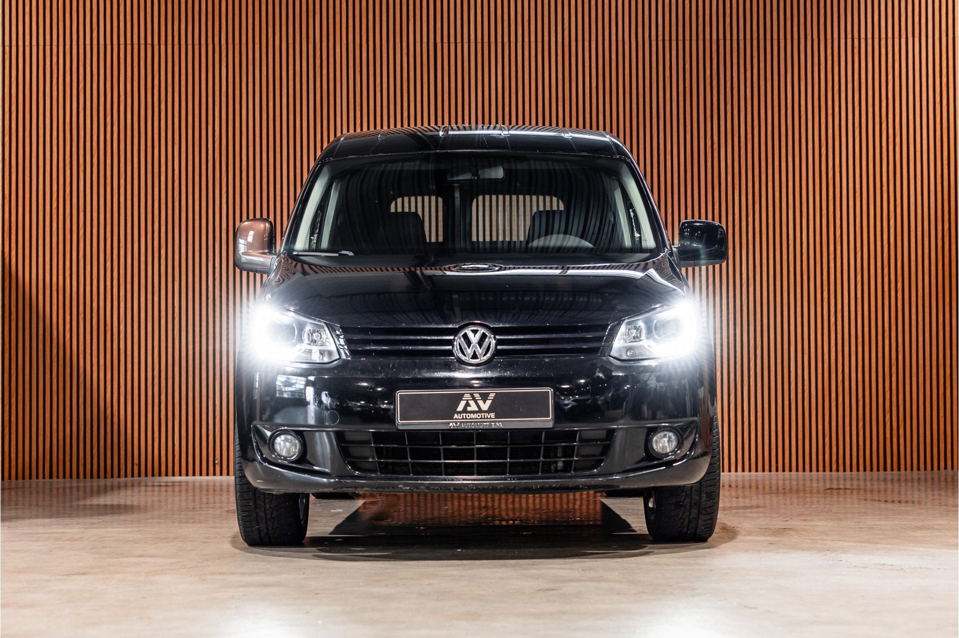 Volkswagen Caddy 1.6 TDI BMT | Bi-Xenon | Airco | Trekhaak |, Voorwielaandrijving, Euro 5, Gebruikt, Zwart
