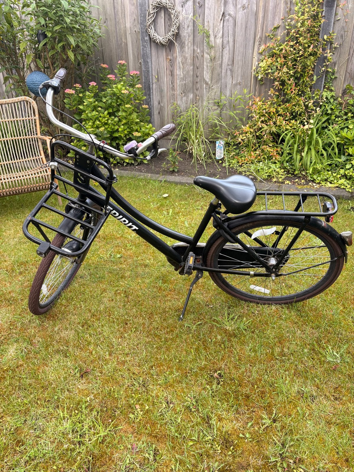 Spirit 26 inch meisjesfiets met voordrager - Zwart, Fietsen en Brommers, Fietsen | Meisjes, 26 inch of meer, Terugtraprem, Gebruikt