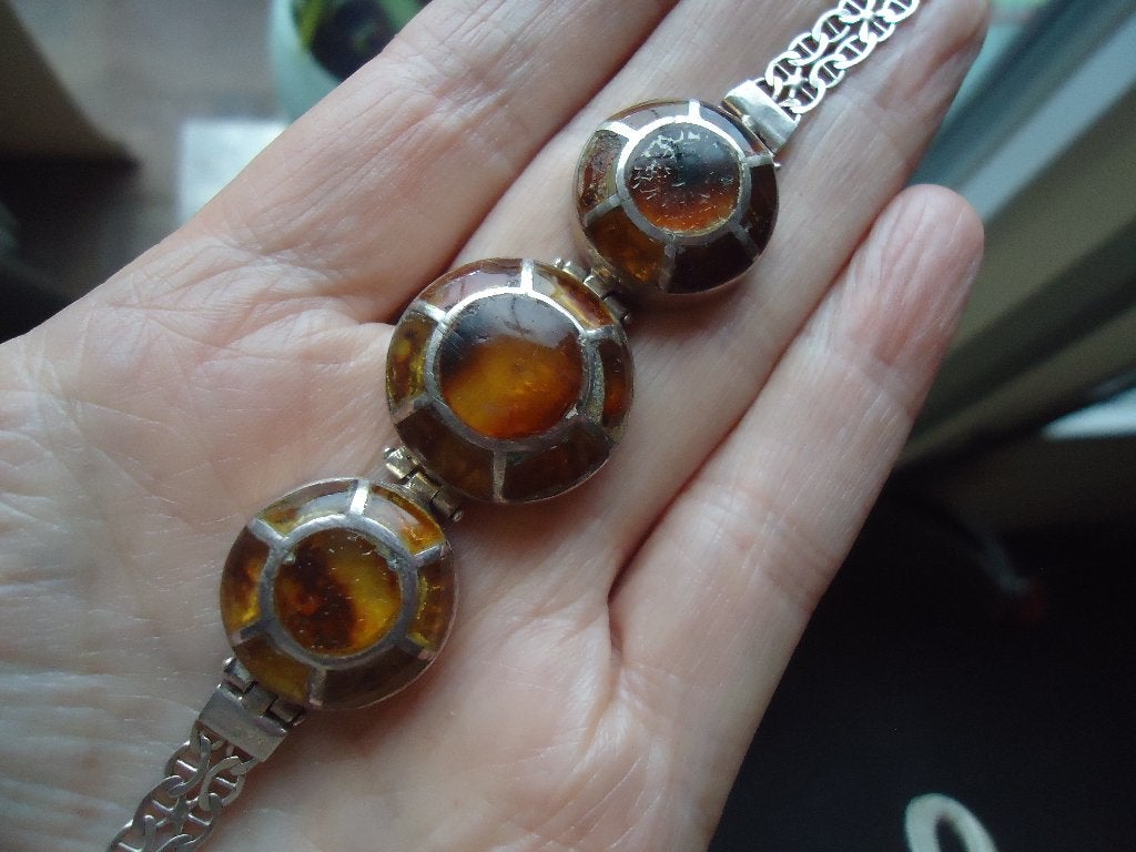 mooie echt zilveren armband met grove barnsteen ongepolijst, Sieraden, Tassen en Uiterlijk, Gebruikt, Ophalen of Verzenden, Met edelsteen